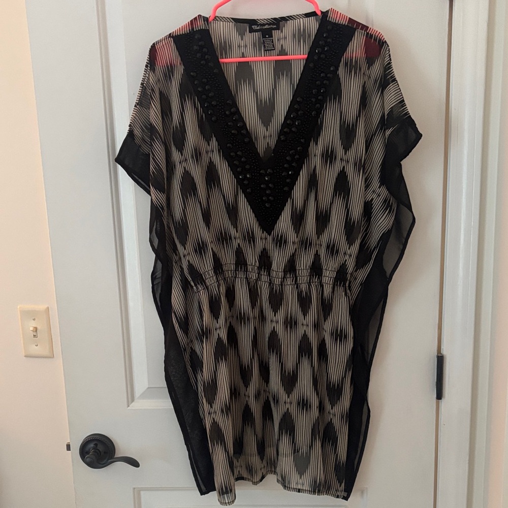 Black and White Women's Swim Cover-Up